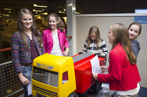 Trucknasium laden en lossen